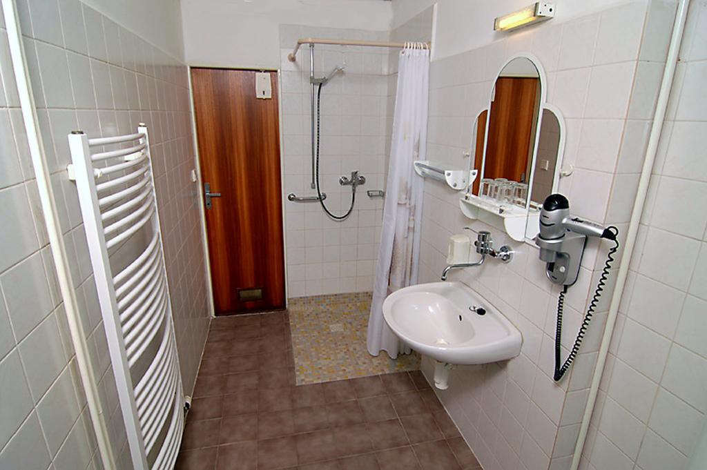 Hotel & Residence Royal Standard Prague Chambre photo